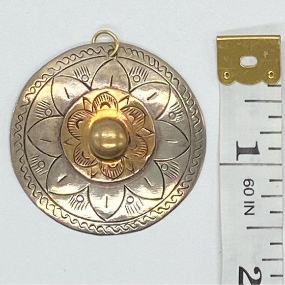 Mixed Metal Pendant - Picture 4 of 6